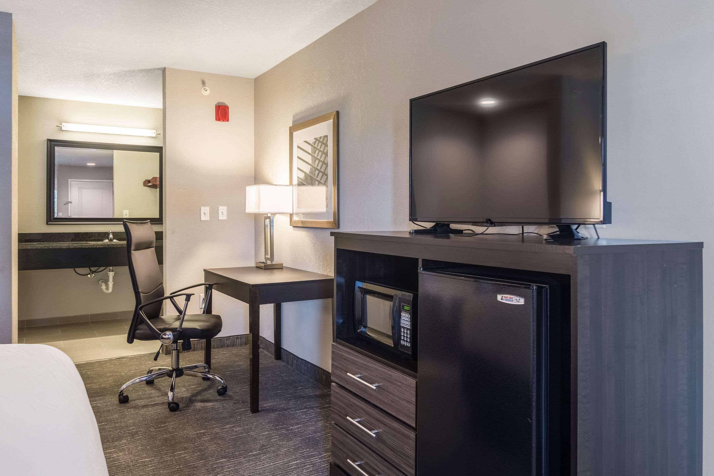 Econo Lodge Inn & Suites North Little Rock Near Riverfront Extérieur photo