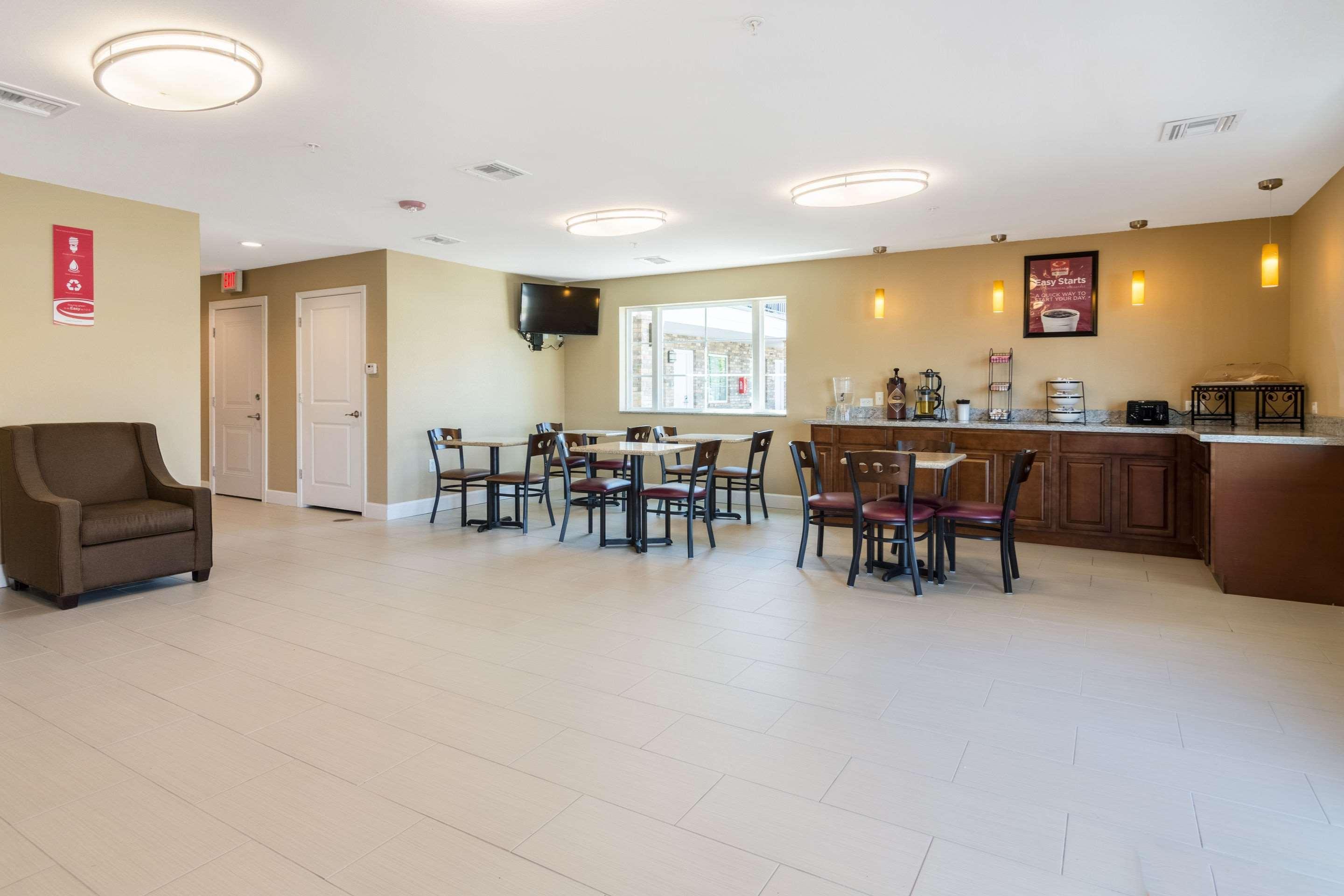 Econo Lodge Inn & Suites North Little Rock Near Riverfront Extérieur photo